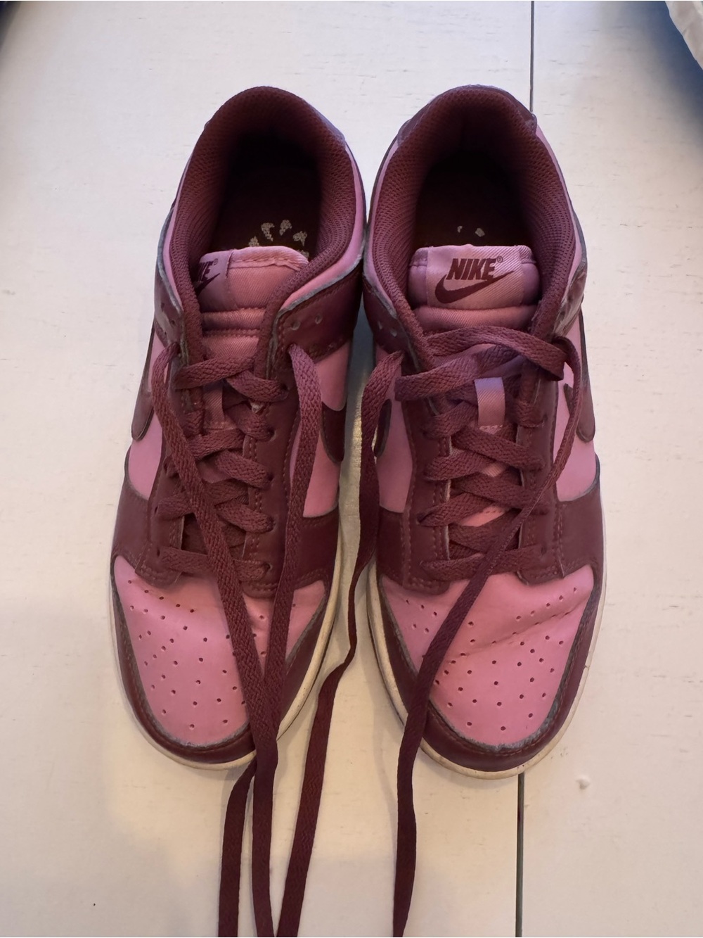Nike Pink & Maroon Low-Top Sneakers